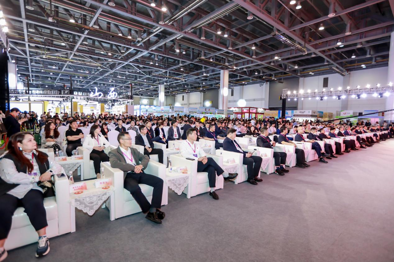 I72A5862-opq806300717